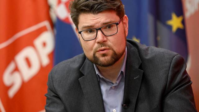 Zagreb: Predsjednik SDP-a Peđa Grbin