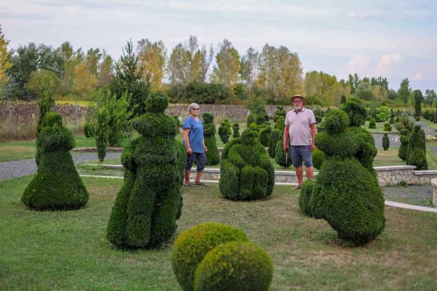 Bajkoviti vrt u srcu Međimurja: Prvi i jedini Topiary park u Hrvatskoj krije se u Sračincu