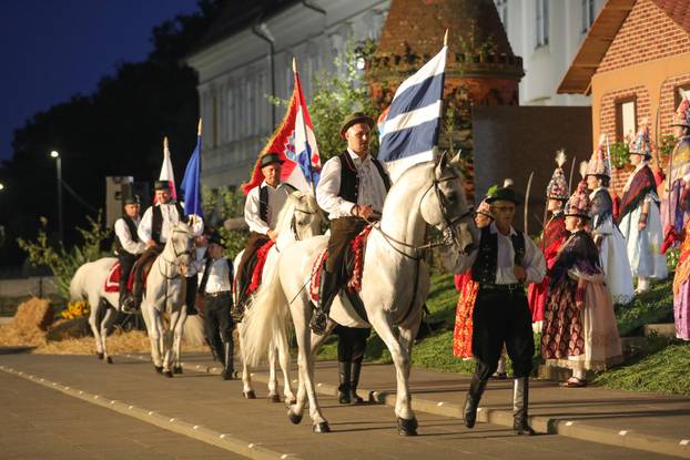 Svečano otvorenje 59. Đakovačkih vezova