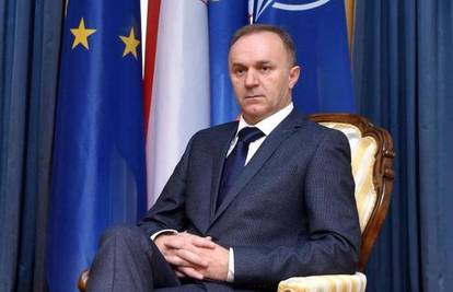 Savjetnik predsjednice Vlado Galić iznenada podnio ostavku