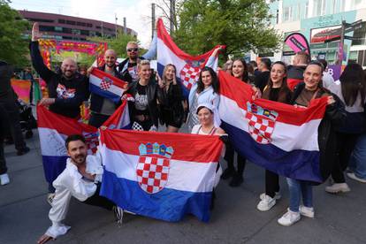 FOTO Kakva atmosfera! Zbog našeg Baby Lasagne uzeli su godišnji, stigli su čak iz Austrije