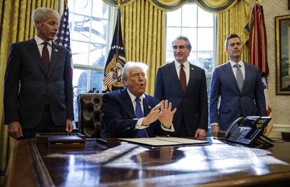 Preusmjeravanje novca: Trump smanjuje proračun Pentagona?