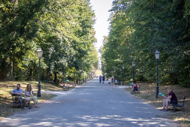 Zagreb: Ljetni dan u parku Maksimir