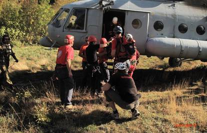 Spasili ga: U Paklenici kamen pao na slovenskog GSS-ovca