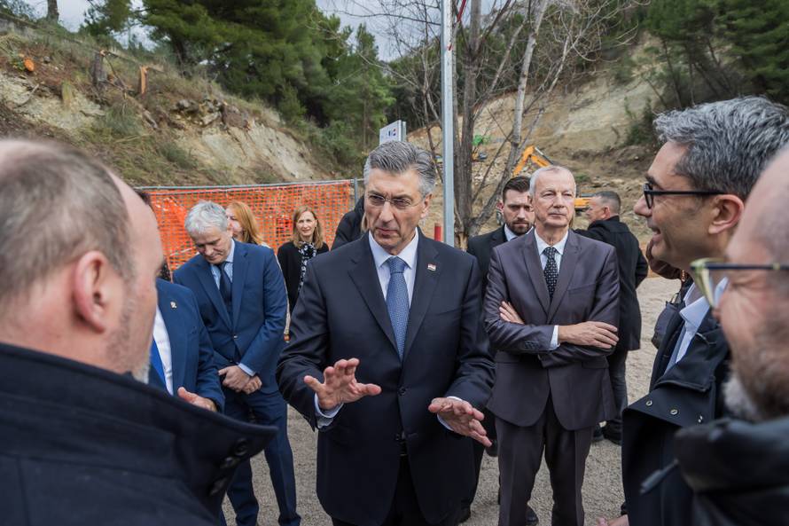 Solin: Andrej Plenković u društvu ministara otvorio je radove na pročistaču vode