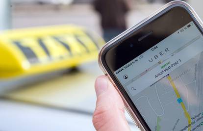 Uber francuskim taksistima mora platiti 1,2 milijuna eura