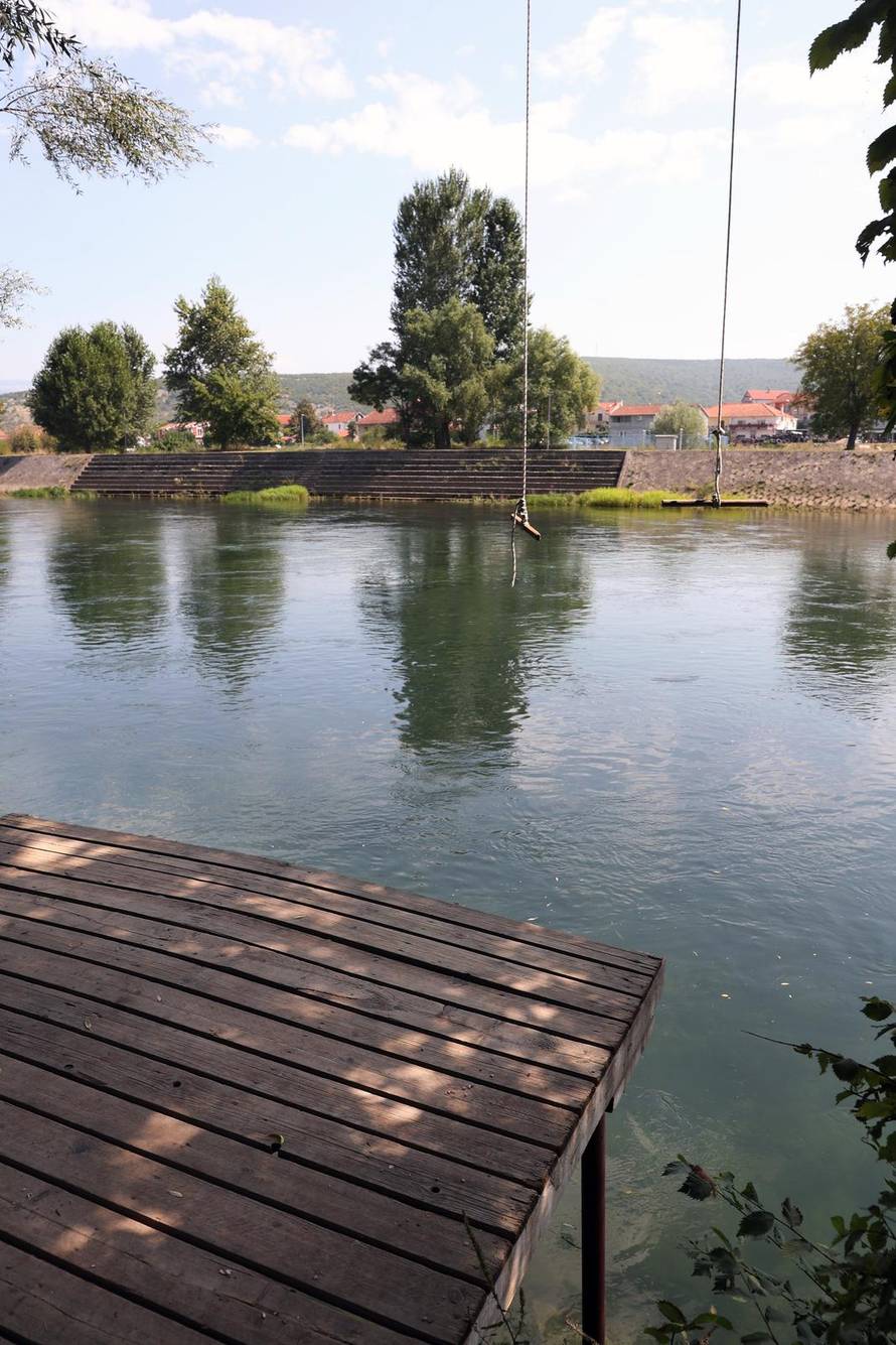 Trilj: U Cetini se utopila 13-godišnja djevojčica