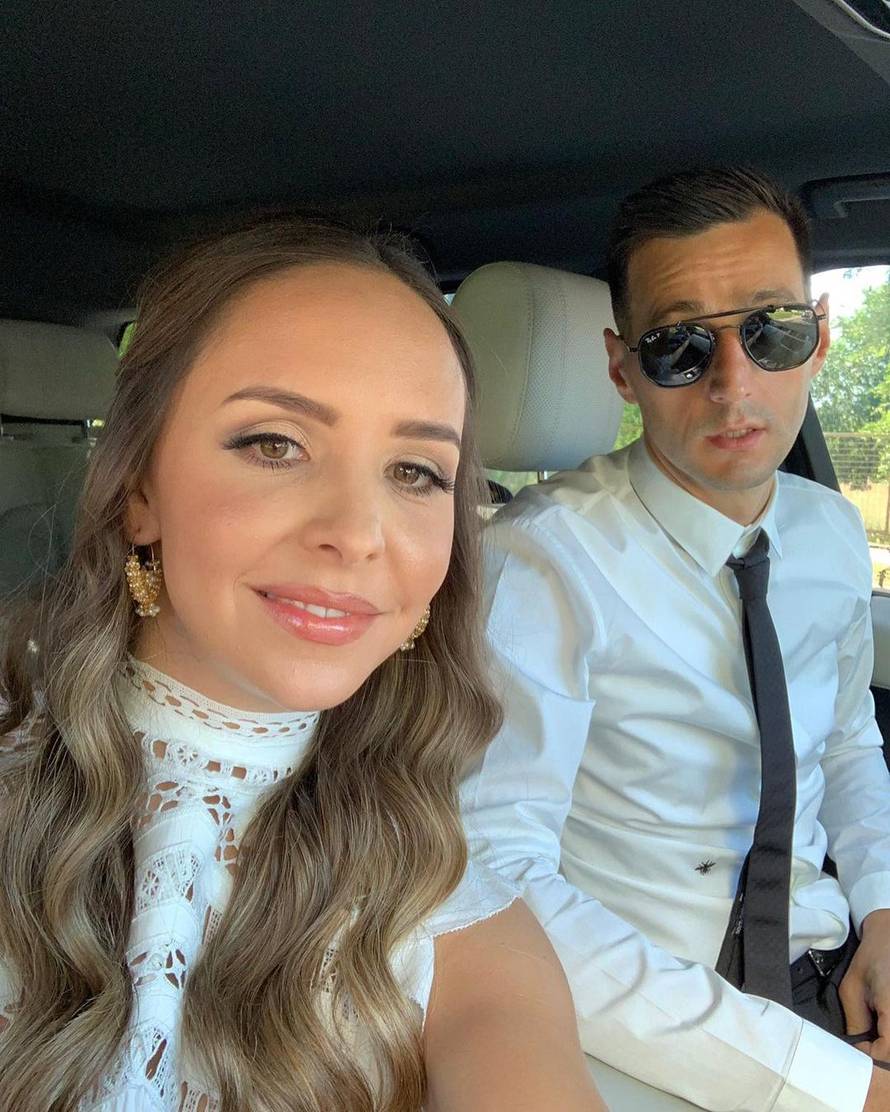 WAGS-ice s domaćih terena: Igrače s tribina bodre bivše misice i ljubavi iz srednjih škola