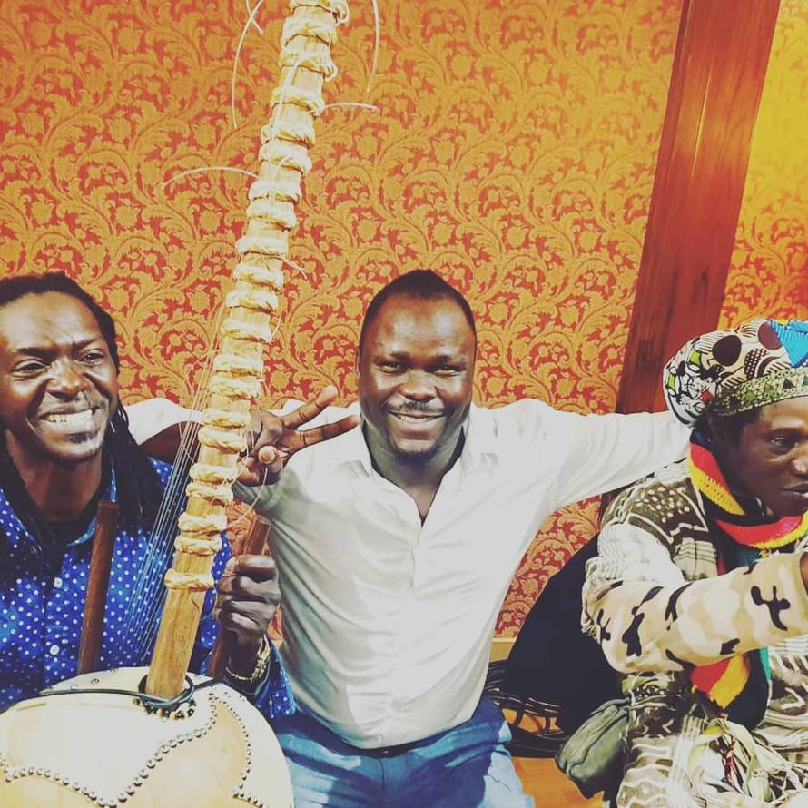 Prince priznao: 'Ne smeta mi što tata ima četiri žene. Djevojka se ne odbija, jer bi to bila uvreda'