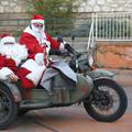 VIDEO Djed Božićnjak na motoru razveselio je djecu u Šibeniku