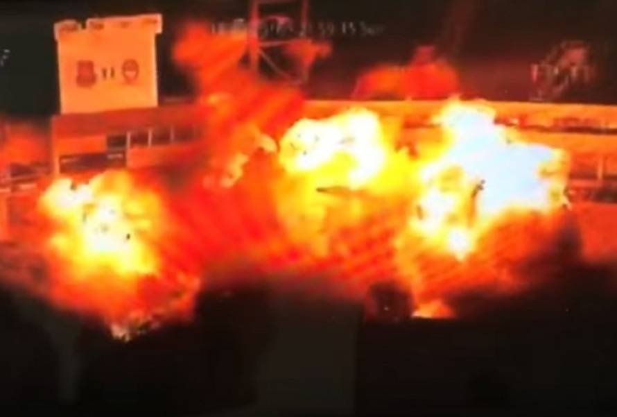 'Raznijeli' stadion West Hama: Upton Park je bio u plamenu...