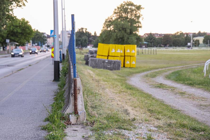 Zagreb: Počeli su radovi za Thompsonov koncert na Hipodromu