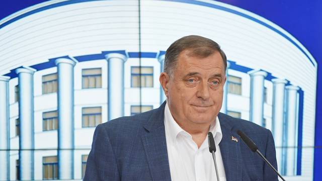 Banja Luka: Milorad Dodik obratio se javnosti nakon što je protiv njega podignuta optužnica zbog nepoštivanja odluka visokog predstavnika
