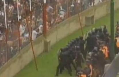 Kaos u Argentini: Huligani razbijali sve oko stadiona