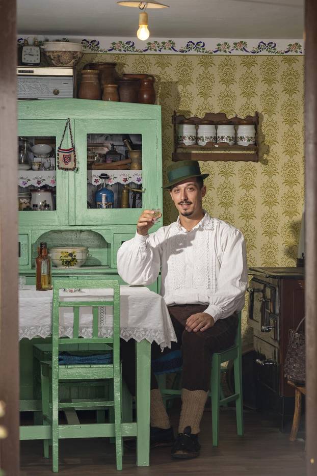 Komletinci: Obitelj Čelebić njeguje stare slavonske običaje