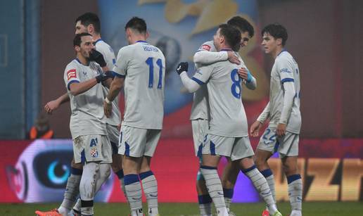 Navija&ccaron;i Dinama: 'Zajc jedino ozbiljno poja&ccaron;anje ove sezone'. 'Ho&cacute;e li vi&scaron;e do&cacute;i taj Livakovi&cacute;?'