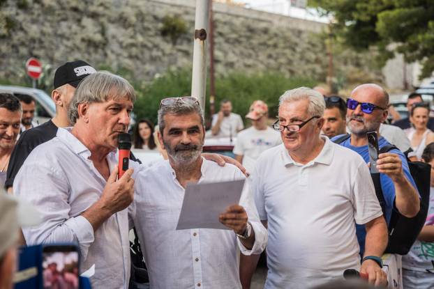 Split: Otkrivanje murala Blaža Sliškovića Bake na Splitskom Mertojaku