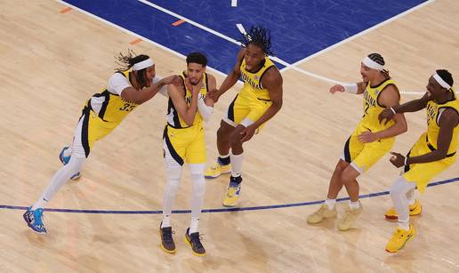 Jedan od najluđih preokreta u povijesti NBA-a! Pogledajte koš koji je zaledio navijače Knicksa