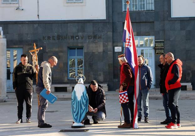 Šibenik: Muška molitva krunice prve subote u mjesecu