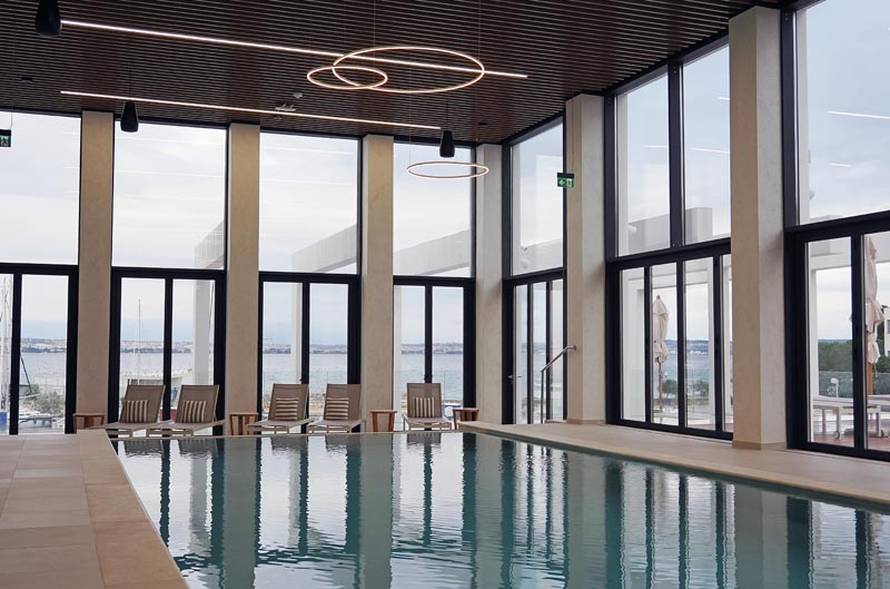 Zimski bijeg na otok: Posjetite Winter Garden u Preku, samo 20 minuta od Zadra!