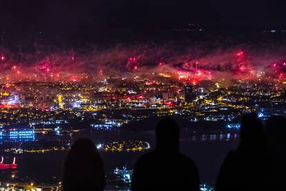 U Splitu spektakularan vatromet i bakljada "Torcidi" za rođendan