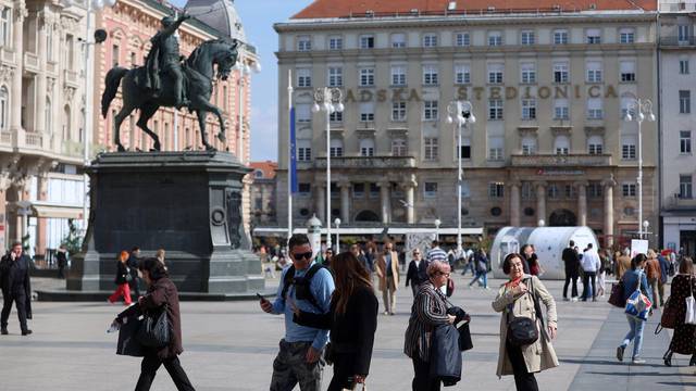 Zagreb: Sunčan i topao dan u centru grada 