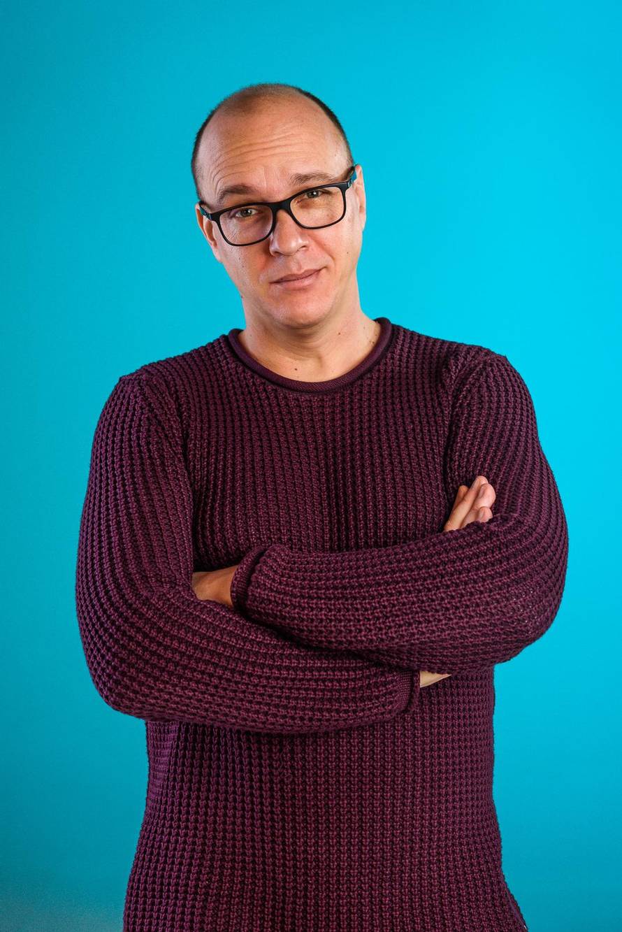 Tata Mario o sinu Branimiru: Nisam pobijedio na Eurosongu  s 'Džuli', ali on hoće s 'Tick-Tock'