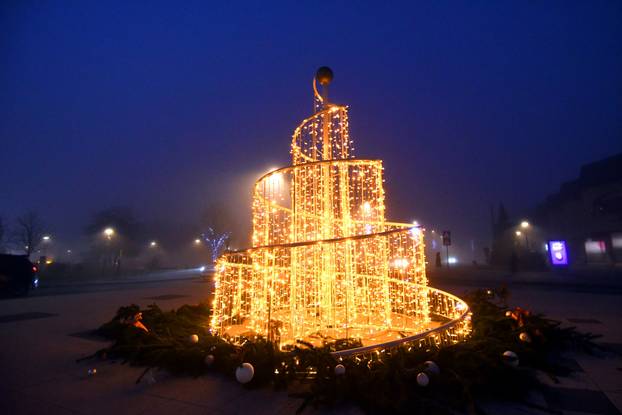 Vozila puna plišanih medvjedića apsolutni su hit adventa u Virovitici