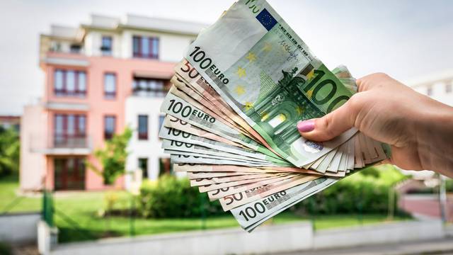 Vukovac tvrdi: 'Sve više stranca kupuje nekretnine u Hrvatskoj i nelegalno ih zatim iznajmljuje'
