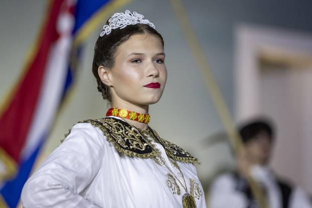 Vinkovci: Etno frizure svijeta na Vinkovačkim jesenima