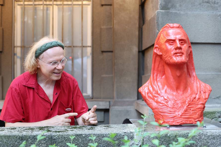 Danju je kipar, a noću bubnjar! Boris Leiner: 'Volim portrete jer je upravo na licu ispisan život'