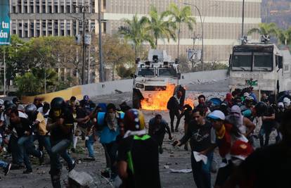 Sukob u Venezueli ne jenjava: Prošlog tjedna poginulo 5 ljudi