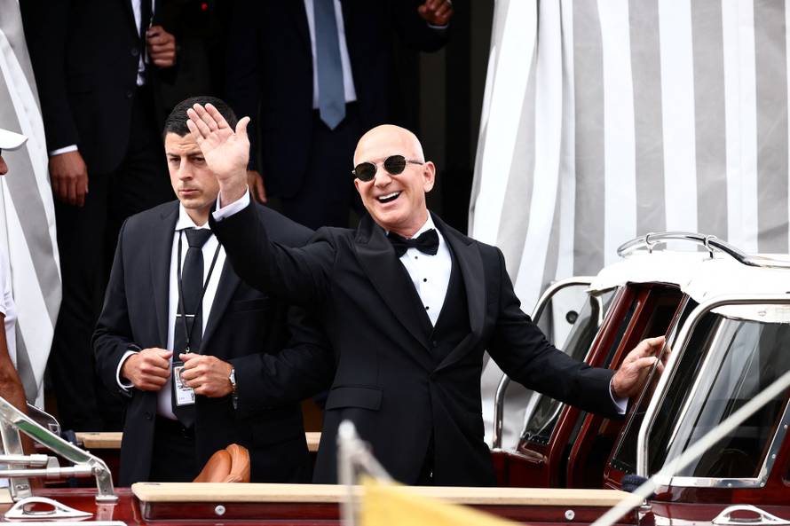 Anticipated wedding of Amazon founder Jeff Bezos and Lauren Sanchez in Italy