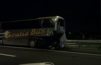 Sudarili se autobus i kamion kraj Zagreba, nema ozlijeđenih