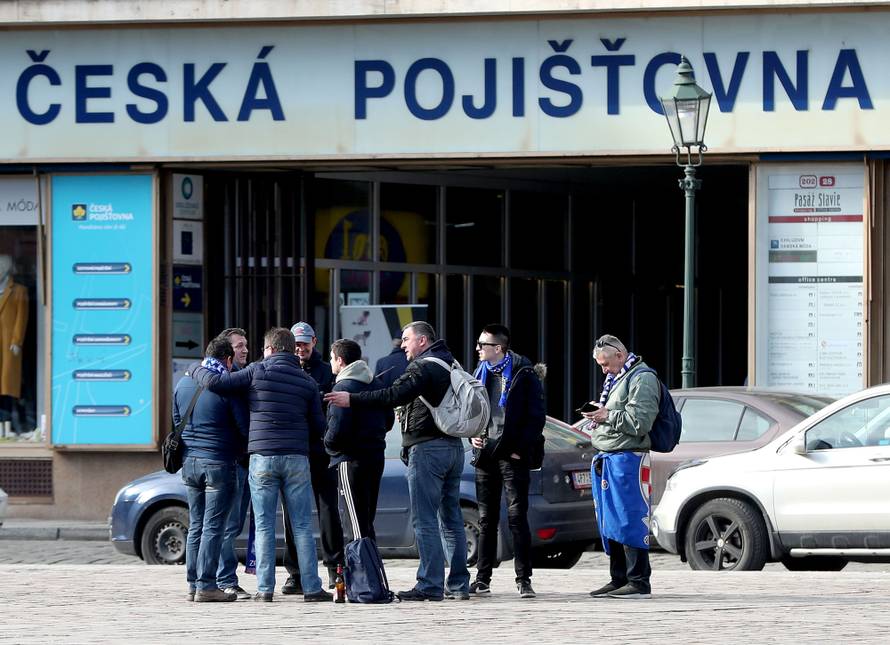 NavijaÄi Dinama u centru Plzena uoÄi utakmice UEFA Europa lige protiv Viktorie Plzen
