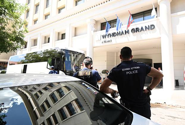 Atena: Jako osiguranje ispred hotela od kuda GNK Dinamo putuje za Zagreb