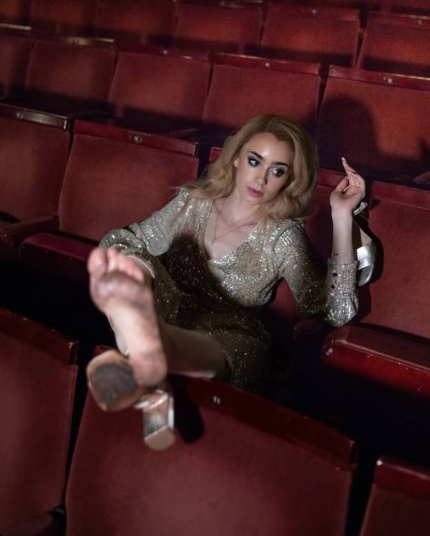 FOTO Fatalna crnka 'iz Pariza' danas slavi rođendan: Biste li ju prepoznali kao plavušu?