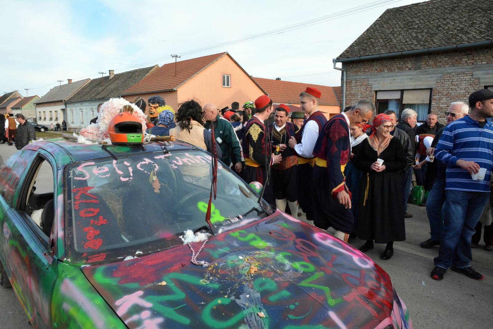 Donja Bebrina: Bebrinski karneval jedna je od najveselijih karnevalskih manifestacija u Slavoniji