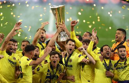 Villarreal osvojio Europsku ligu! Rulli zabio u 11. seriji penala pa skinuo De Gei za povijesni trofej