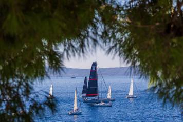 Split:  Pogled sa Sustipana na start Mrduljske Regate