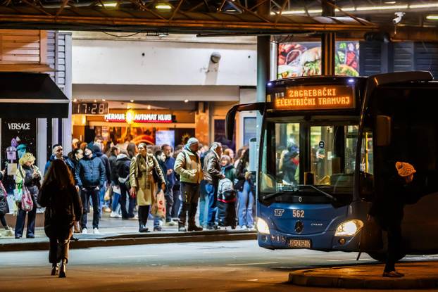 Zagreb: Ugođaj na Zagrebačkom Adventu