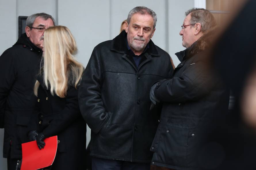 Oproštaj od oca uz tamburaše: Marko je jedva susprezao suze