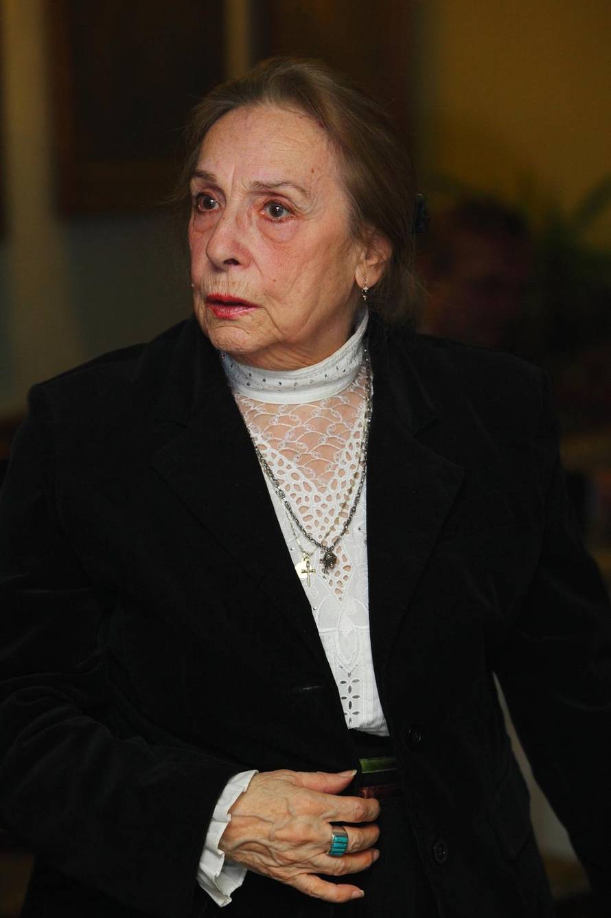 Briljirala je kao šepava Roža, a prva je u filmu pokazala grudi