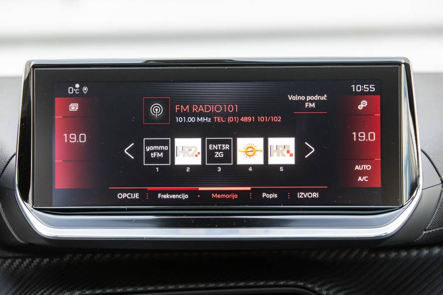 Peugeot 208 pravi je magnet za poglede: Najveći hit u klasi