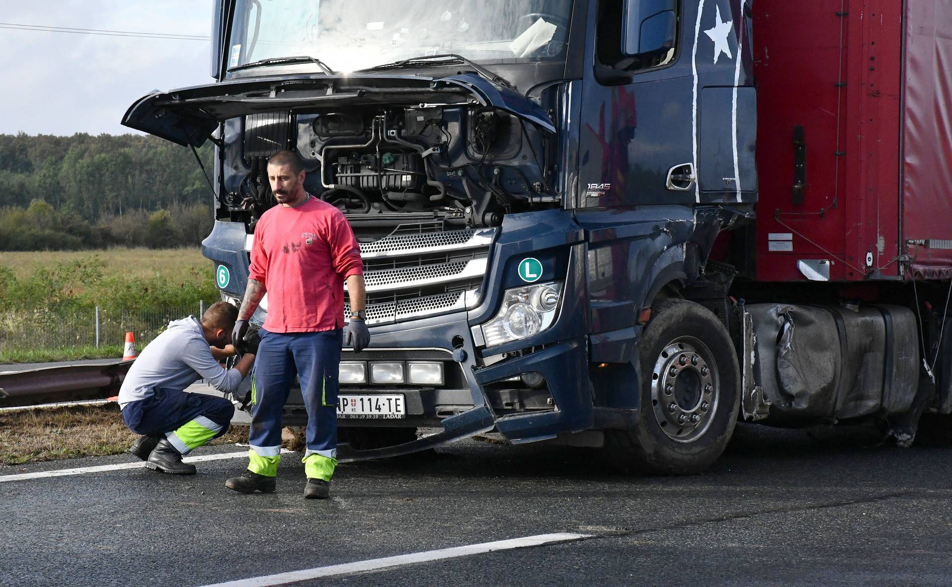 Policija objavila detalje užasa na A3. Neslužbeno doznajemo da je vozač migranata u bijegu!