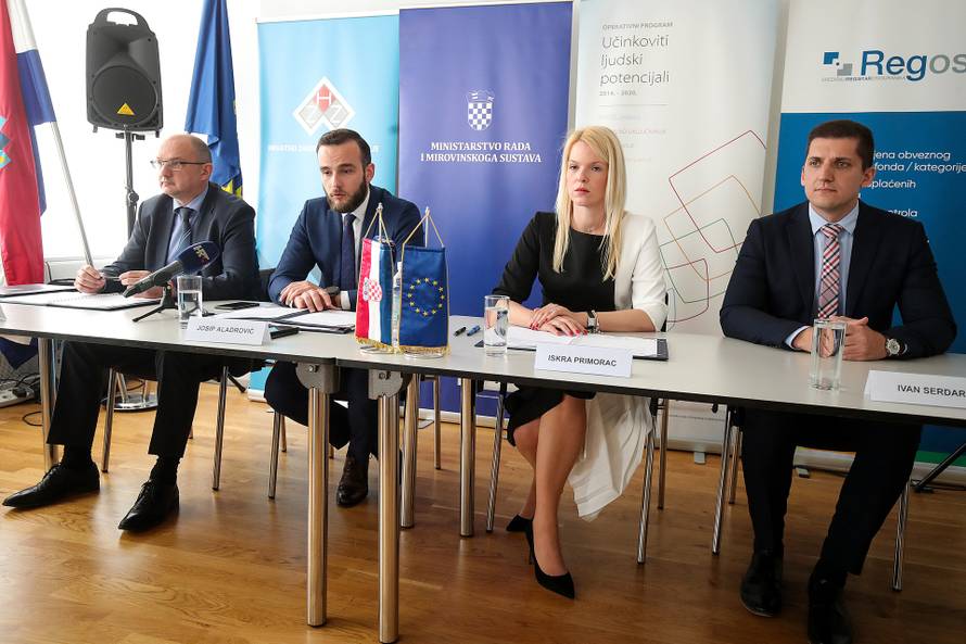 Potpisan ugovor za operaciju  "Moja mirovina - Unapređenje usluga REGOSA na tržištu rada"