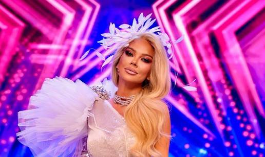 FOTO &Scaron;uput i ostale kolegice: Pogledajte kako izgledaju bez filtera i nakon "peglanja" fotki