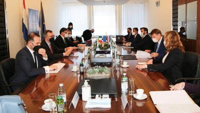 Ministri Ćorić i Giorgetti održali sastanak o jačanju gospodarske suradnje Hrvatske i Italije
