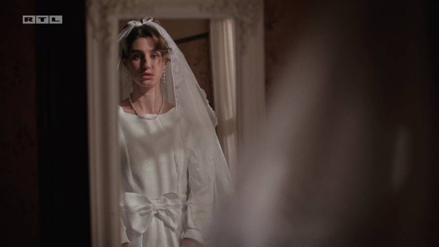 Današnja nova epizoda 'Divljih pčela' ostavit će vas bez daha: Vjenčanje, trudnoća i zaruke...