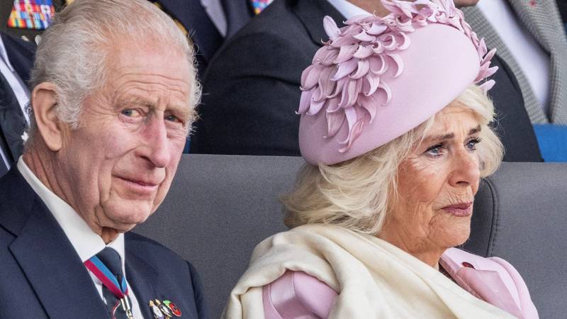 Kralj Charles otvoreno o raku: I ja sam postao brojka u statistici 18 2024 06 05t131744z 716884228 rc2z48a8xmks rtrmadp 3 dday anniversary britain ceremony
